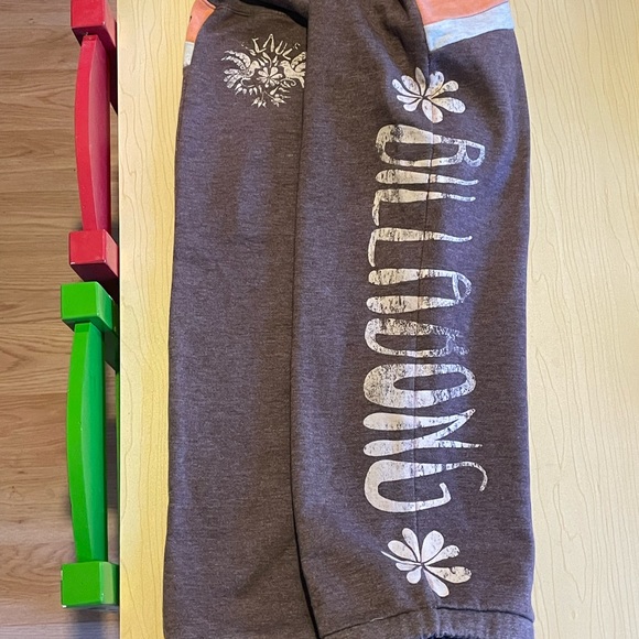 Billabong capri sweat pants - Picture 3 of 4